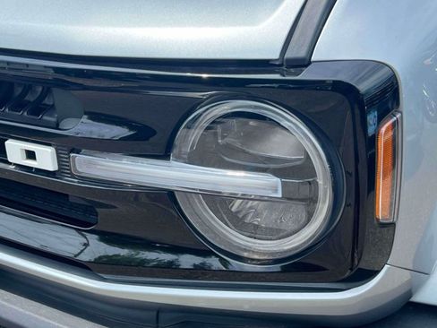 Used 2023 Ford Bronco Outer Banks AWD/4WD image 13