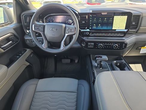 New 2026 Chevrolet Silverado 1500 ZR2 image 13