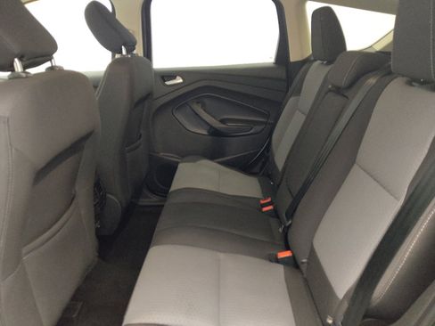 Used 2018 Ford Escape SE FWD image 18