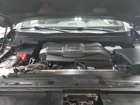 Used 2022 Nissan Titan PRO-4X w/ Pro-4x Convenience Package AWD/4WD image 29