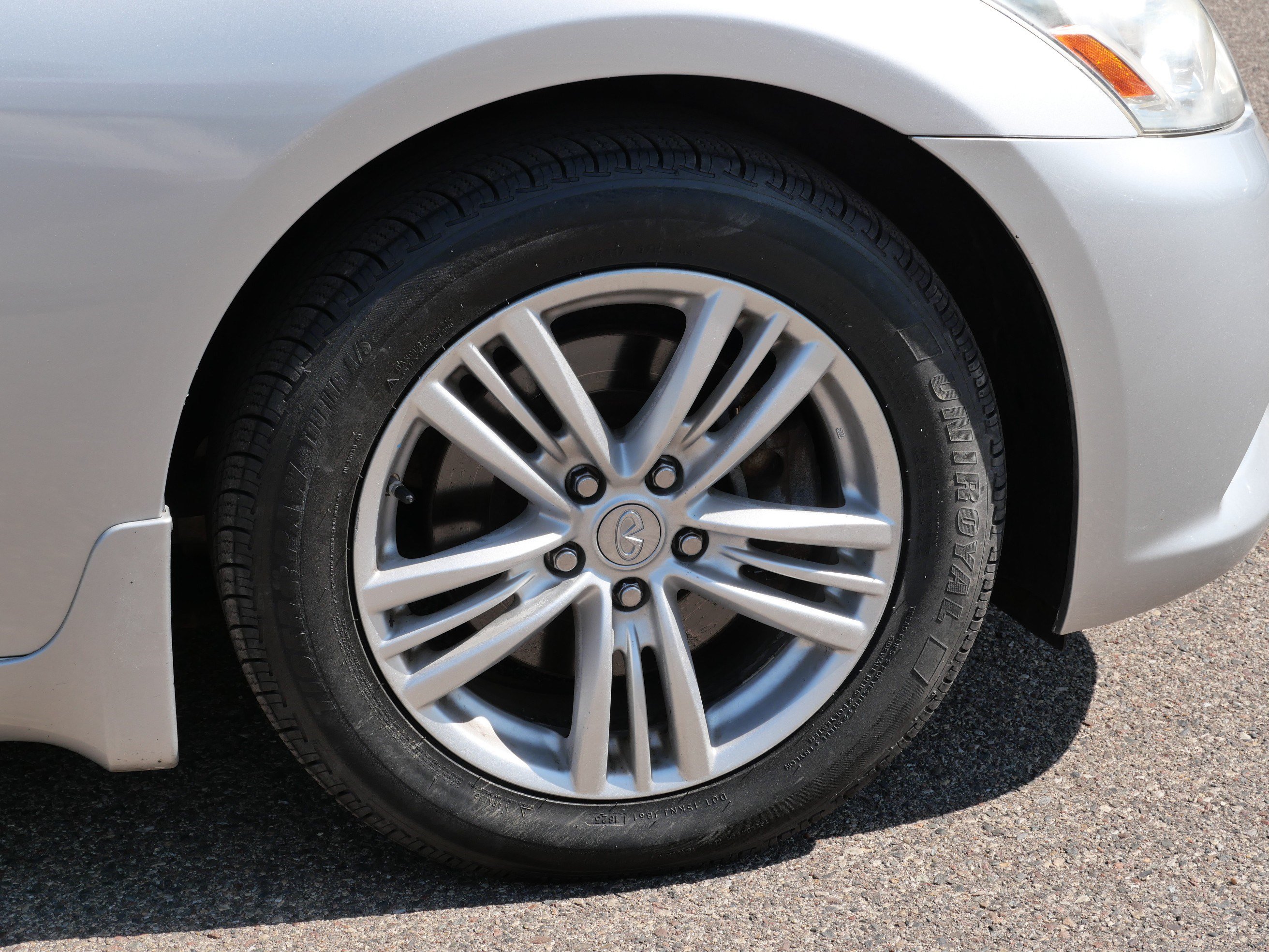 Used 2013 INFINITI G37 x Sedan w/ Premium Pkg AWD/4WD image 15