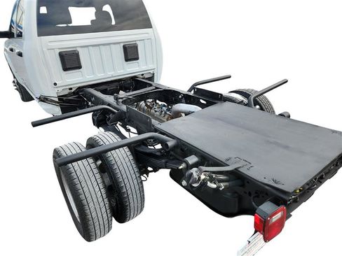 Used 2022 RAM 3500 Tradesman image 24