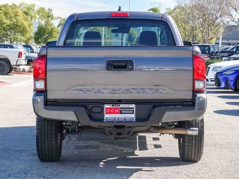 Used 2020 Toyota Tacoma SR image 5