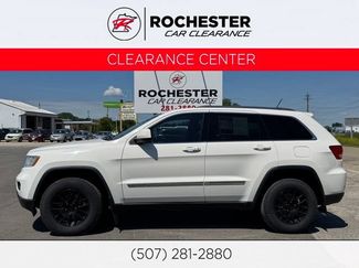 Used 2012 Jeep Grand Cherokee Laredo w/ Laredo E Group AWD/4WD video 1