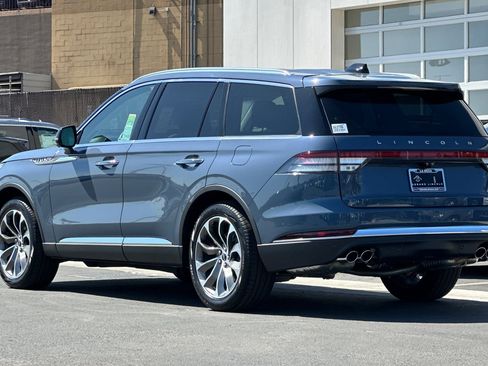 New 2025 Lincoln Aviator Reserve w/ Luxury Package image 5