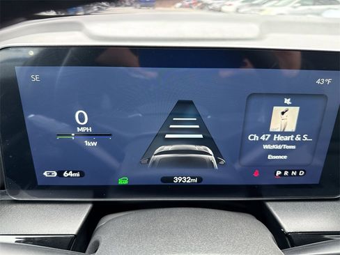 Used 2025 Honda Prologue Touring image 10