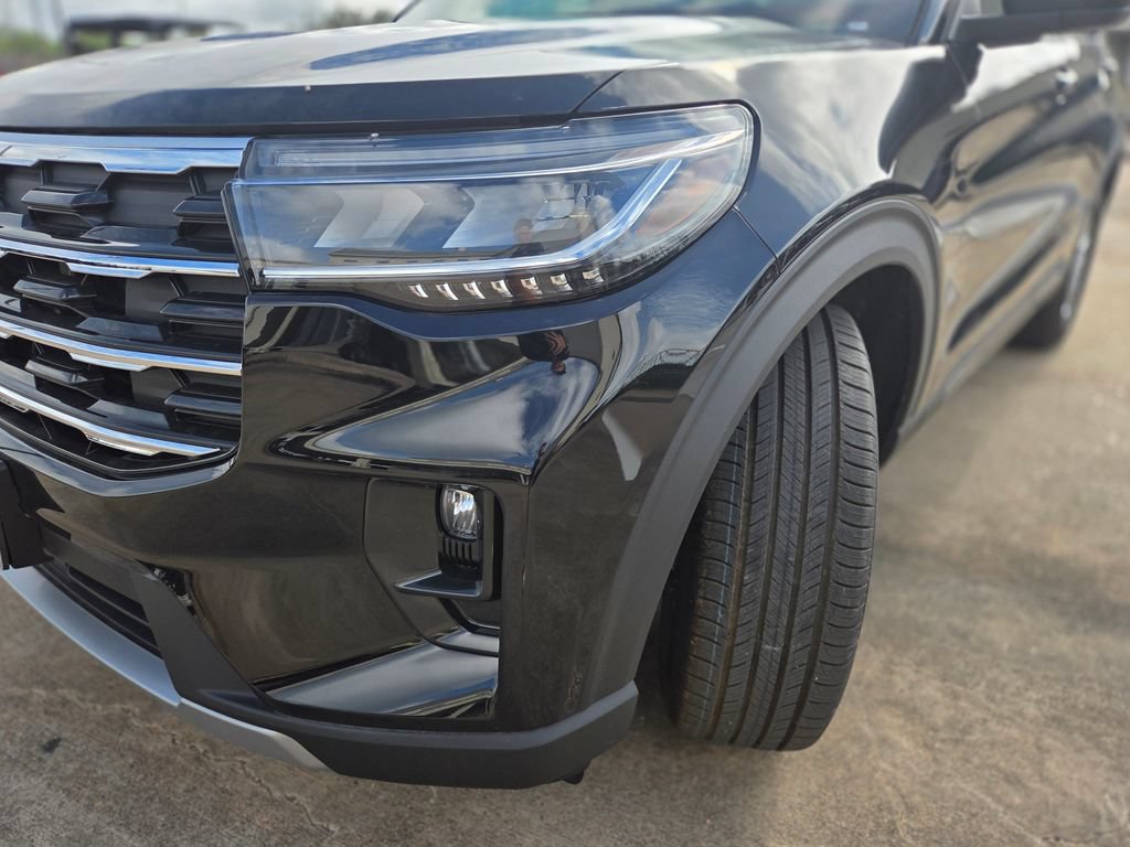 New 2026 Ford Explorer Active w/ Active Comfort Package RWD image 32