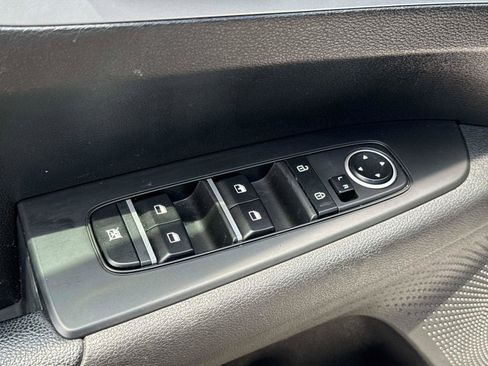 Used 2023 Kia Forte LXS FWD image 16