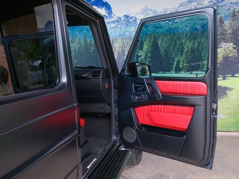 Used 2018 Mercedes-Benz G 63 AMG 4MATIC image 31