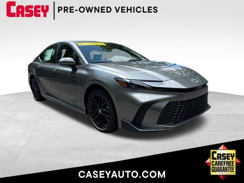 Used 2026 Toyota Camry SE w/ Convenience Package FWD image 1