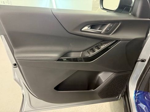 New 2026 Chevrolet Equinox LT image 13