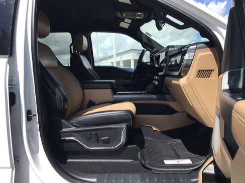 Used 2024 Ford F350 Lariat w/ Sport Appearance Package image 19