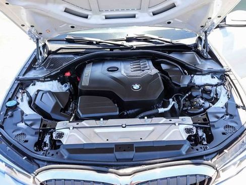 Used 2019 BMW 330i Sedan w/ Convenience Package RWD image 30