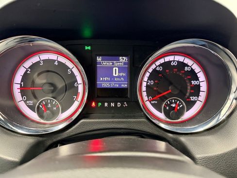Used 2019 Dodge Grand Caravan GT FWD image 19