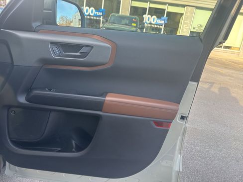 Used 2025 Ford Bronco Sport Outer Banks w/ Outer Banks Tech Package+ image 43