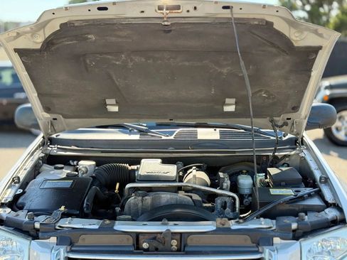 Used 2008 GMC Envoy SLE w/ Sun And Sound Package AWD/4WD image 29