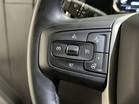 Used 2024 GMC Sierra 3500 Denali w/ Technology Package image 34