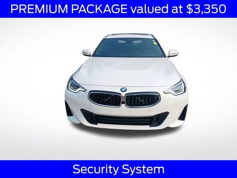 Used 2023 BMW 230i Coupe w/ Premium Package RWD image 3