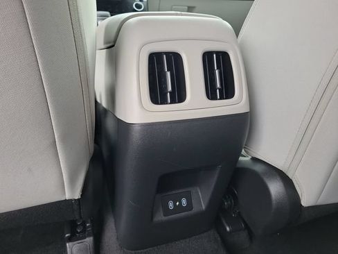 Used 2025 Hyundai Tucson SEL FWD image 24