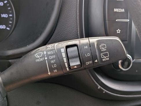 Used 2022 Kia Soul LX FWD image 26
