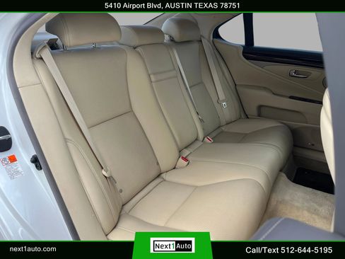 Used 2016 Lexus LS 460 w/ Comfort Package RWD image 32
