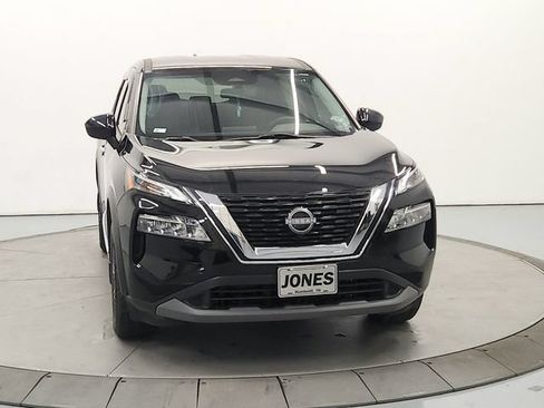 Used 2023 Nissan Rogue SV FWD image 3