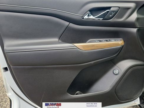 Used 2021 GMC Acadia SLE w/ Driver Convenience Package FWD image 18