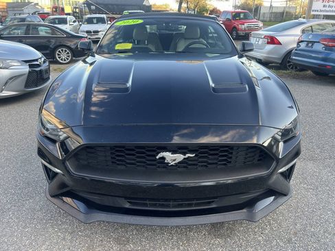 Used 2020 Ford Mustang Premium RWD image 4