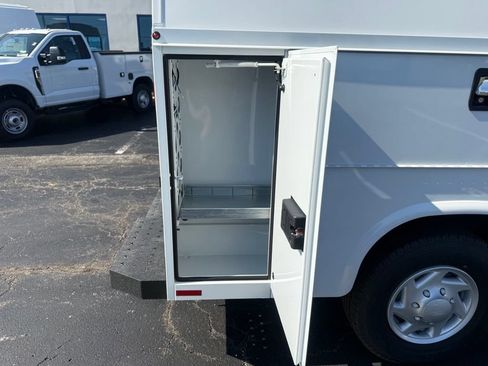 New 2026 Ford E-350 and Econoline 350 Super Duty w/ Power Equipment Group RWD image 48