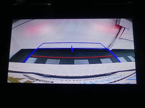 Used 2018 Toyota Corolla SE FWD image 13