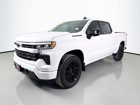 Used 2023 Chevrolet Silverado 1500 RST w/ Convenience Package II image 4
