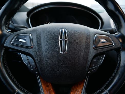 Used 2016 Lincoln MKX Reserve w/ Climate Package image 25