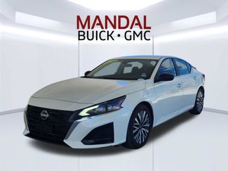 Used 2024 Nissan Altima 2.5 SV FWD video 1