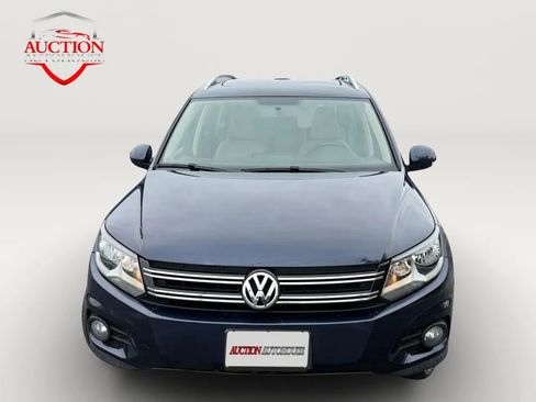 Used 2013 Volkswagen Tiguan SEL image 2