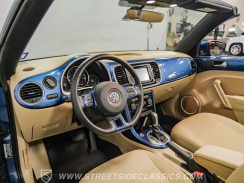 Used 2019 Volkswagen Beetle 2.0T Final Edition SEL image 4