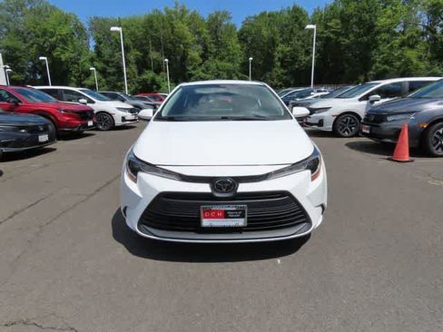 Used 2024 Toyota Corolla LE FWD image 6