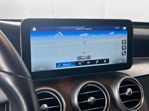 Used 2023 Mercedes-Benz GLC 300 4MATIC Coupe image 13