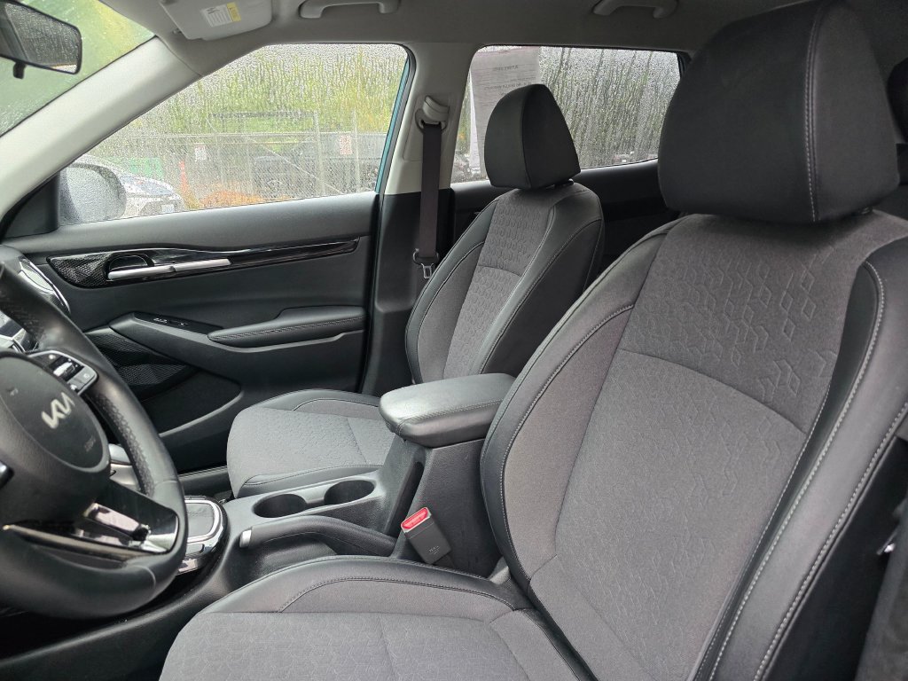 Used 2024 Kia Seltos S FWD image 12