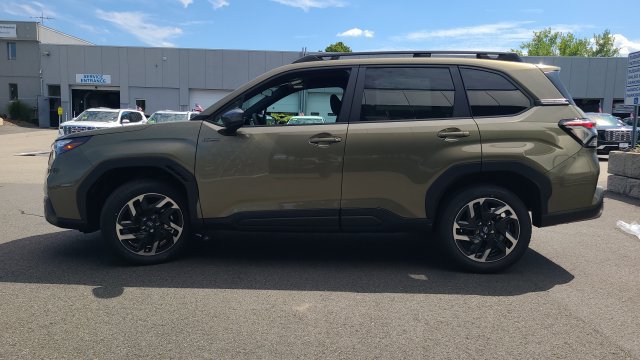 New 2026 Subaru Forester Touring AWD/4WD image 4