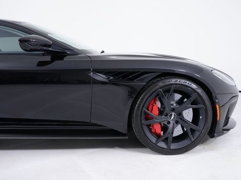 Used 2019 Aston Martin DBS Superleggera RWD image 14