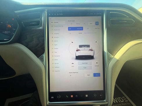 Used 2018 Tesla Model X 75D AWD/4WD image 20