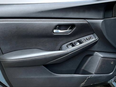 Used 2024 Nissan Sentra SV FWD image 20