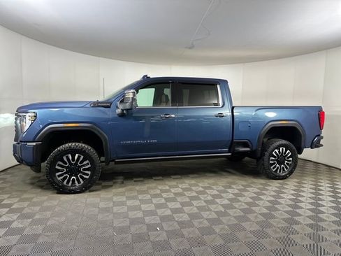 Used 2024 GMC Sierra 2500 Denali Ultimate image 6