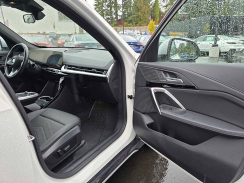 Used 2023 BMW X1 xDrive28i image 10
