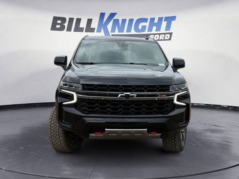 Used 2022 Chevrolet Tahoe Z71 w/ Luxury Package AWD/4WD image 8