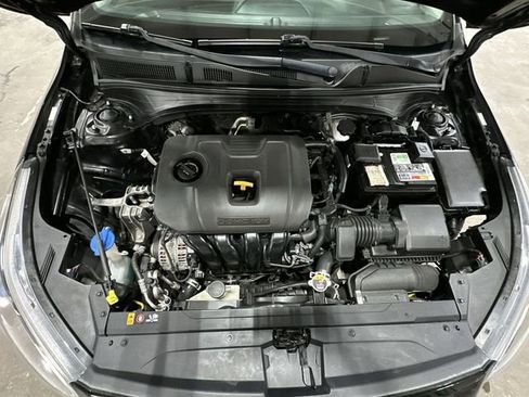 Used 2020 Kia Forte LXS image 21