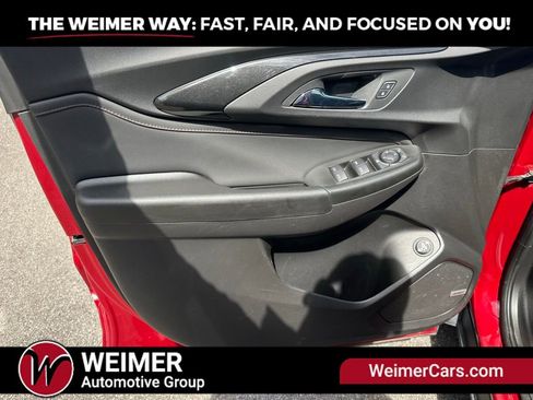 Used 2021 Chevrolet TrailBlazer RS w/ Sun and Liftgate Package AWD/4WD image 6