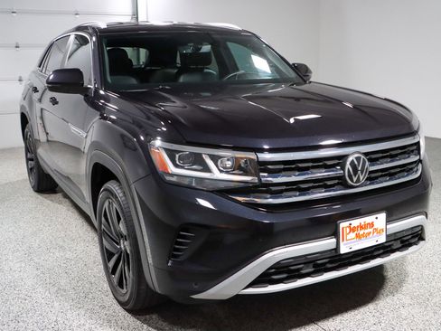 Used 2022 Volkswagen Atlas Cross Sport SE AWD/4WD image 5