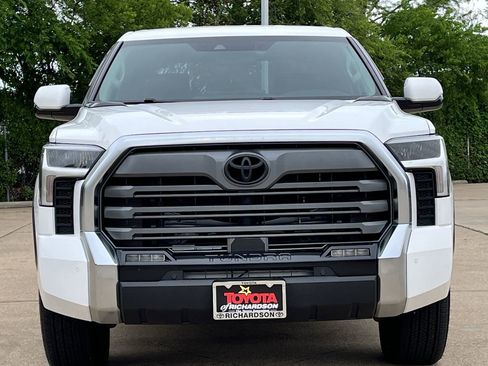 Used 2024 Toyota Tundra Limited w/ Power Package AWD/4WD image 7