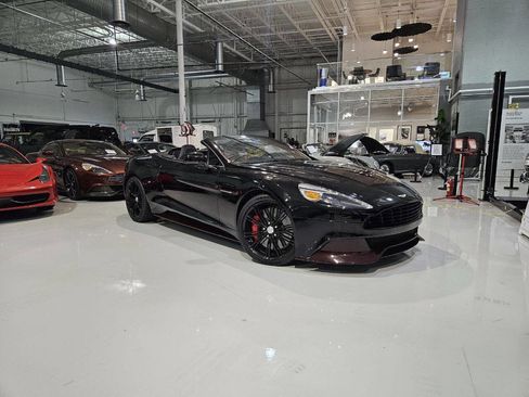 Used 2014 Aston Martin Vanquish Volante image 21